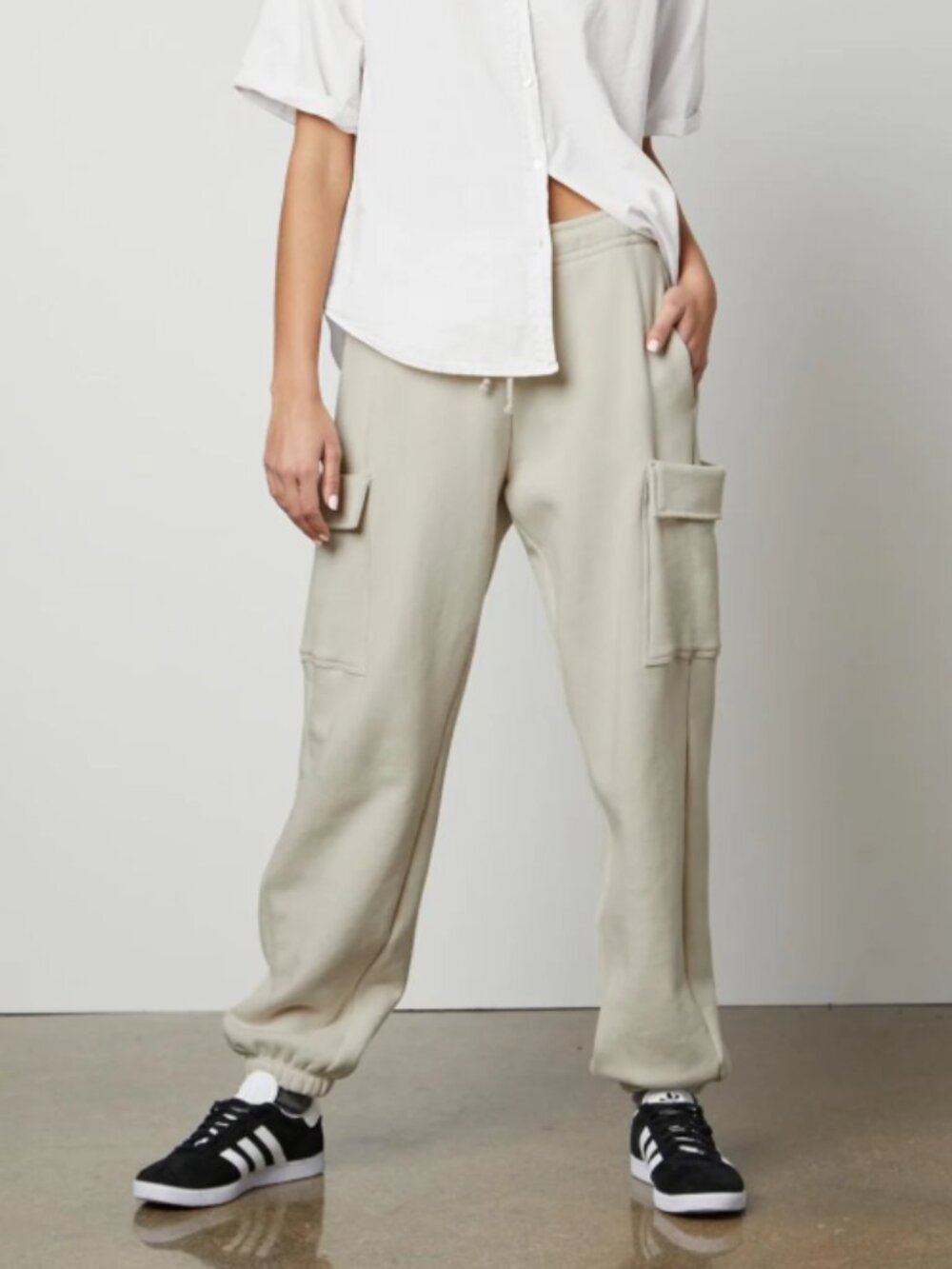Velvet by Graham & Spencer Lumi Sweatpants | M | Crescent Beige Pockets NEW